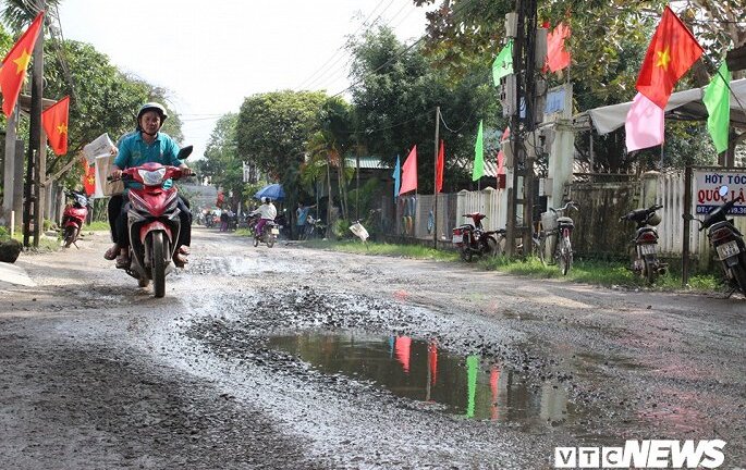 Nhà thầu Trung Quốc lại sai hẹn, chưa chịu trả đường đi cho dân