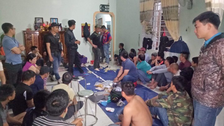 Đột kích ổ đánh bạc lớn ở Đắk Lắk, bắt giữ 44 người