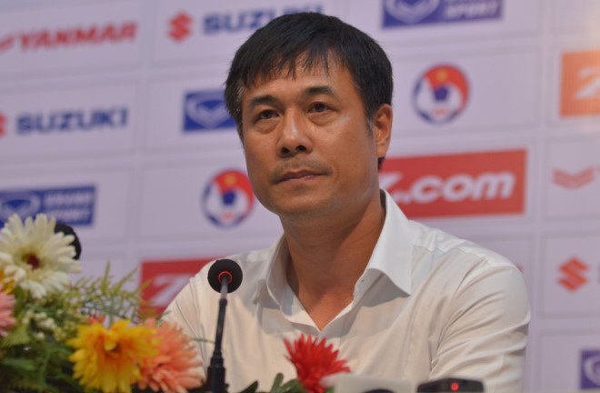 Tuyển Việt Nam mặc niệm HLV Weigang trước trận gặp Jordan