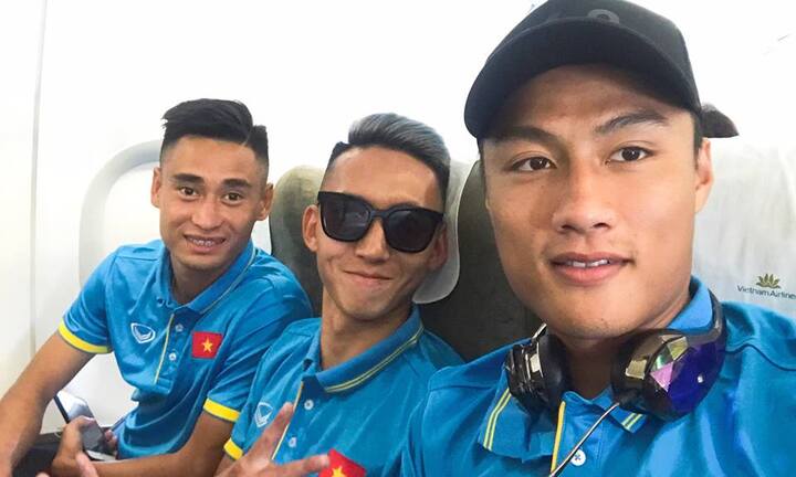 Đội tuyển Việt Nam lên đường sang Campuchia, Văn Hậu lỡ cơ hội lập kỷ lục