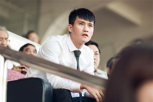 16 tháng làm Quyền Chủ tịch, Công Vinh 'thay da đổi thịt' CLB TP.HCM thế nào?