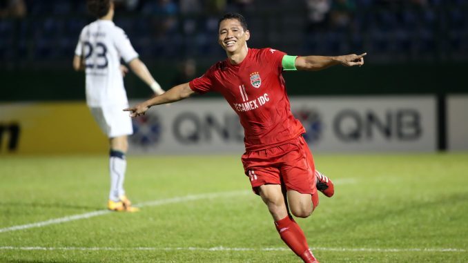 Lập kỷ lục V-League, Anh Đức ăn đứt 'vua phá lưới nội' của Thái Lan, Malaysia