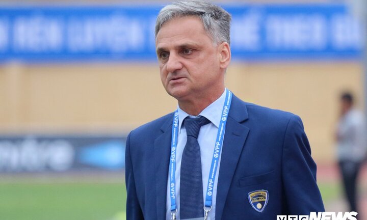 HLV hứa giúp Bùi Tiến Dũng thăng hoa xin từ chức