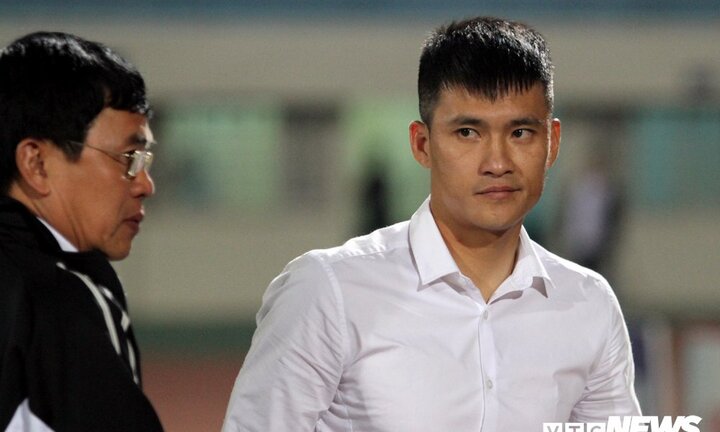 Quyền Chủ tịch Lê Công Vinh chạy đua ghế nóng VFF