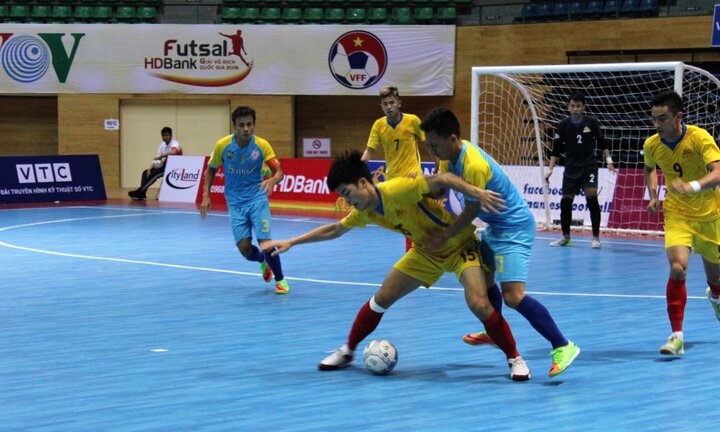 Futsal HDBank VĐQG 2018: Sanatech Sanest Khánh Hòa tạm chiếm ngôi đầu