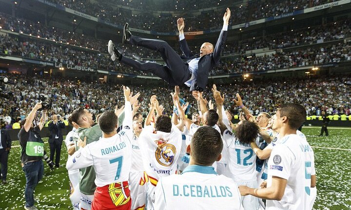Zidane chia tay Real Madrid: Tạm biệt kẻ may mắn vĩ đại