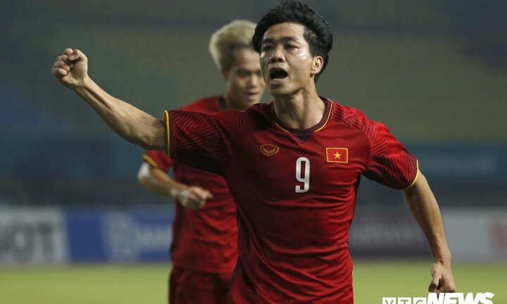 Olympic Việt Nam thắng trận lịch sử: Lo Xuân Trường, chờ thầy Park xoay chiến thuật