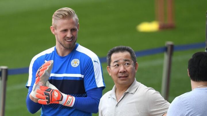 Tâm thư xúc động thủ môn Leicester City gửi Chủ tịch CLB qua đời trong tai nạn trực thăng rơi