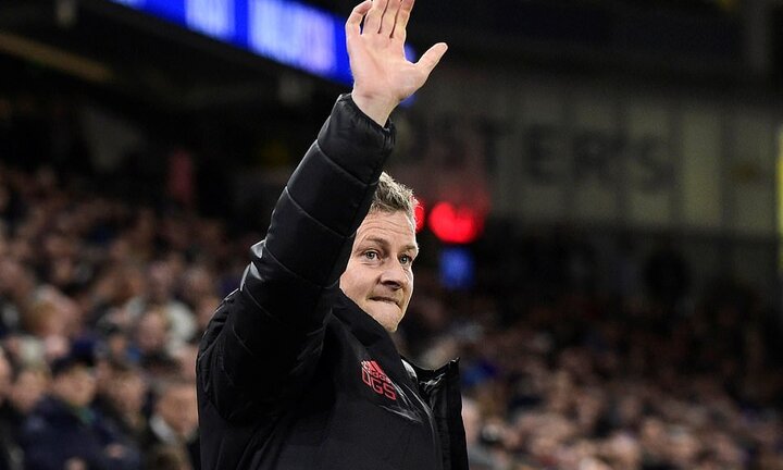 Solskjaer khởi đầu mĩ mãn, MU 'lột xác' thắng tưng bừng Cardiff