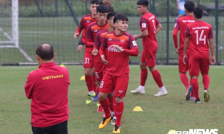 BLV Quang Huy: 'U22 Việt Nam hưởng lợi từ điều lệ mới của SEA Games'