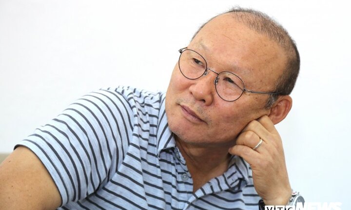 Gọi nhiều 'trò cưng' lên tuyển, HLV Park Hang Seo chịu áp lực phải thắng Thái Lan?