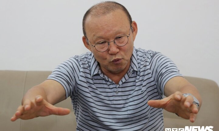 HLV Park Hang Seo gây tranh cãi: Trọng Hoàng, Văn Thanh nghỉ vài tháng vẫn được gọi