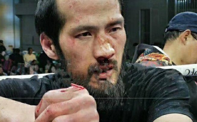 Hèn nhát bỏ chạy, võ sư Vịnh Xuân vẫn cao giọng đòi tái chiến Từ Hiểu Đông