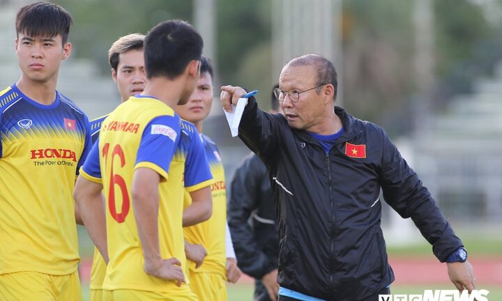 Tân binh tuyển Việt Nam: HLV Park Hang Seo có tính toán để hóa giải Curacao