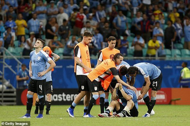 Kết quả Copa America: Suarez đá hỏng luân lưu, Uruguay bị Peru loại ở tứ kết