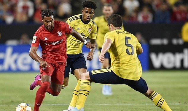 Video: Sao trẻ tỏa sáng, Arsenal đánh bại Bayern Munich