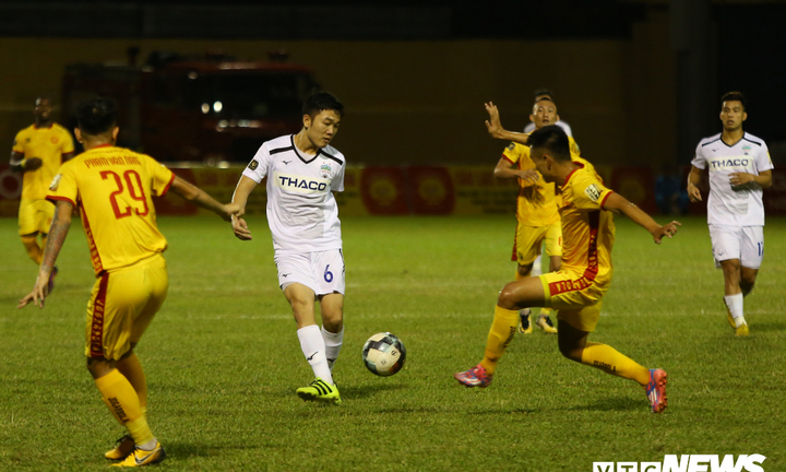 HLV Hàn Quốc: ‘Năng lực của Xuân Trường tạo nên khác biệt'