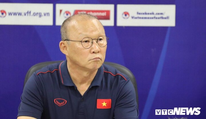 HLV Park Hang Seo chỉ đạo từ xa trận U22 Việt Nam vs U22 UAE