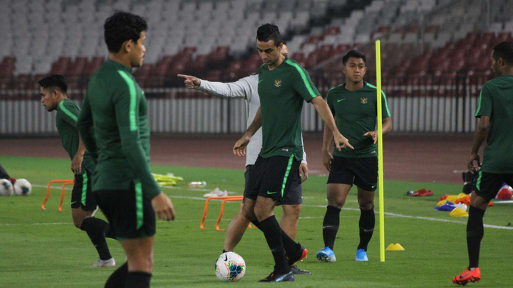 Sao nhập tịch gốc Brazil: Indonesia chơi tấn công, đánh bại tuyển Việt Nam