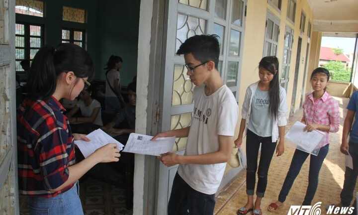 Thí sinh 28 dân tộc thiểu số đăng ký dự thi THPT quốc gia 2016