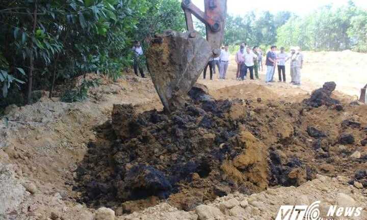 Hơn 100 tấn chất thải Formosa chôn ở trang trại: Có 2 chỉ tiêu vượt ngưỡng cho phép