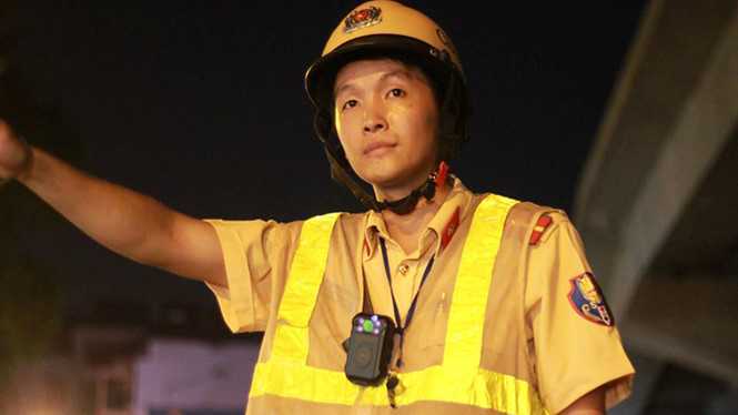 Lực lượng 141 đeo 'mắt thần' làm nhiệm vụ trong đêm