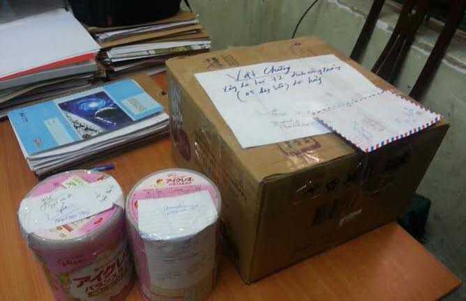 Làm rõ vụ ông bố đập sữa giữa đường ở Nghệ An