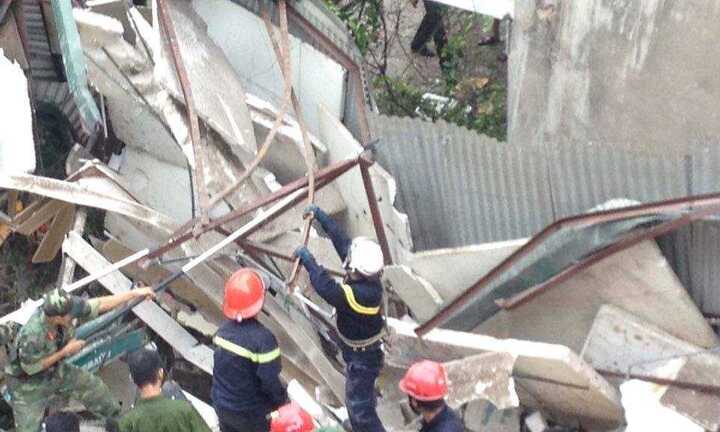 Đề xuất khởi tố vụ sập nhà vùi lấp nhiều người ở Hà Nội