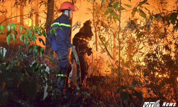 Cháy rừng lớn nhất lịch sử ở Hà Nội: Xác định nguyên nhân ban đầu