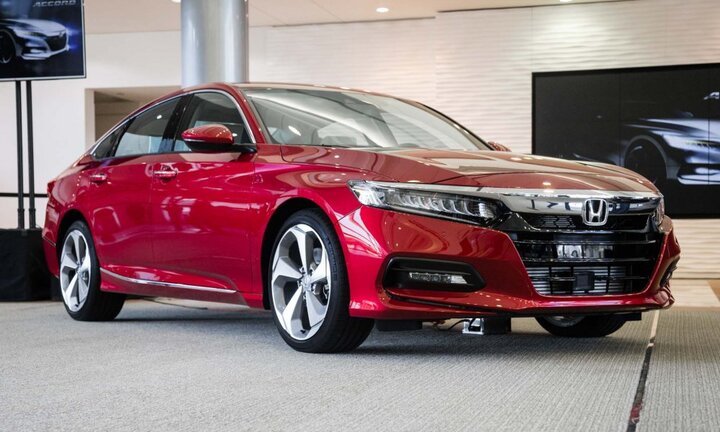 Sedan hạng D đang bị 'thất sủng' tại Việt Nam