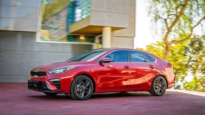 KIA ra mắt Forte 2019 với thiết kế vay mượn từ Stinger