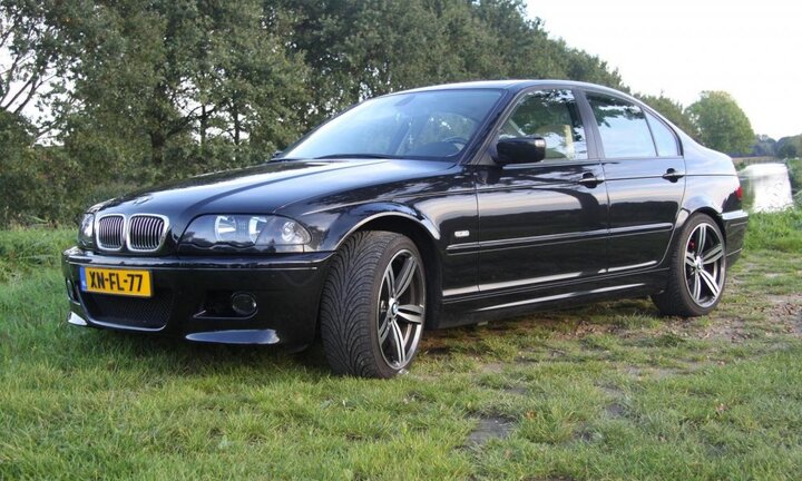 Đà Nẵng đấu giá hàng loạt xe biển xanh, mẫu xe rẻ nhất chỉ 20 triệu đồng