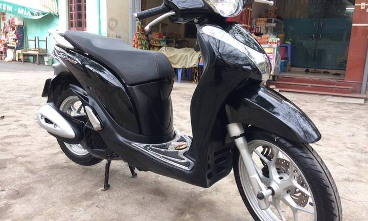 Tăng mạnh vào cuối năm, SH mode chênh 12 triệu đồng