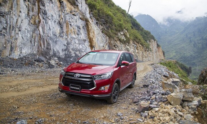 Vì sao các hãng ô tô giảm giá ồ ạt trong tháng 3/2019?