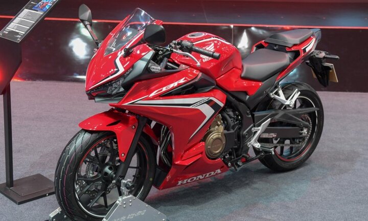 Mẫu motor Honda CBR150R ra mắt phiên bản mới, giá bán từ 66,7 triệu đồng