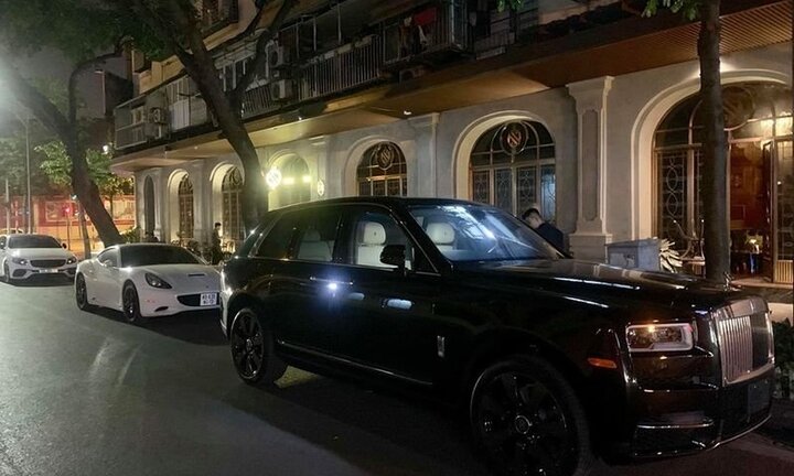 'Bão' siêu xe tiền tỷ ồ ạt đổ bộ Việt Nam