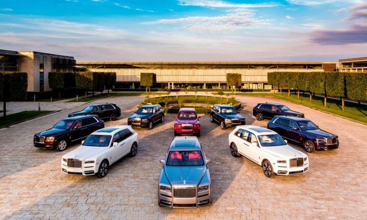 Siêu xe Aston Martin, Lamborghini, Rolls-Royce mất giá kinh hoàng khi mua xe cũ