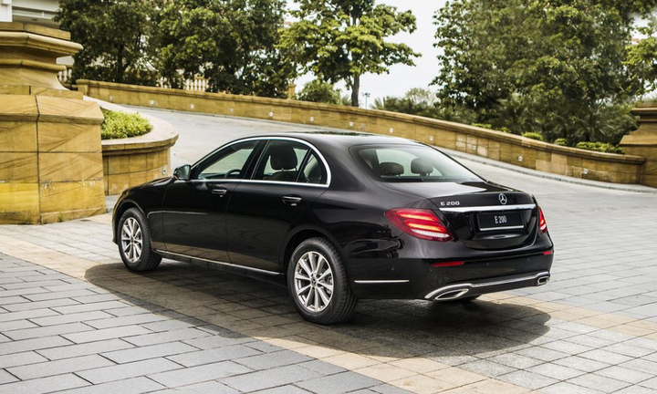 Mercedes-Benz ra mắt dòng E-Class 2019, giá từ 2,13 tỷ đồng