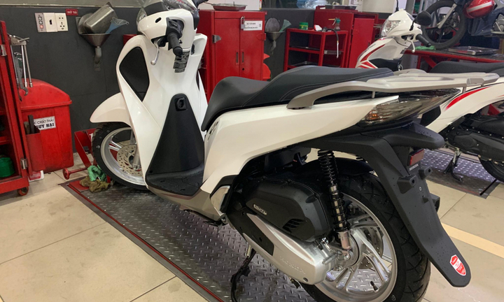 Mua xe trong tháng 'cô hồn' có lợi như thế nào?