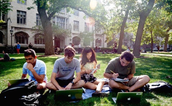  Amerigo Education và ĐH Chicago triển khai chương trình Sinh viên ưu tú toàn cầu