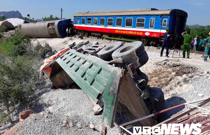 Kỷ luật khiển trách Phó Tổng giám đốc Tổng công ty Đường sắt