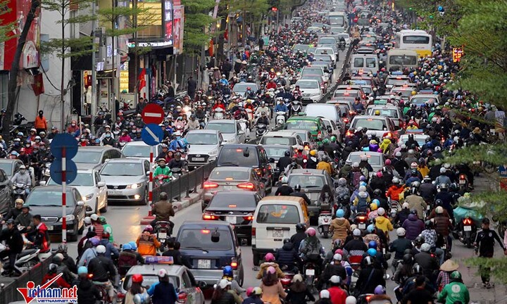 Lo ùn tắc và ô nhiễm, Hà Nội đề xuất thu phí môi trường, phí xe vào khu vực trung tâm