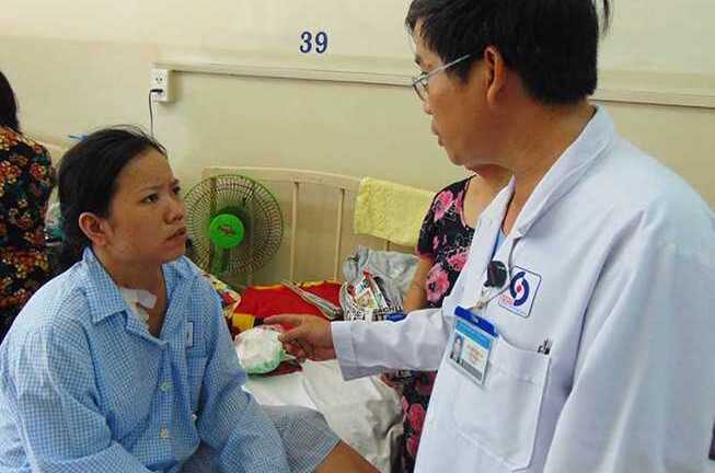 Bác sỹ kể chuyện mổ cứu cả mẹ lẫn con bị hội chứng HELLP