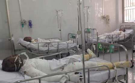 Bốn người bỏng nặng vì lau nhà bằng xăng: Bác sỹ thông tin mới nhất