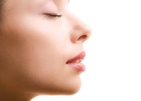 Sự thật: Bạn có thể chỉ thở ra bằng một lỗ mũi ở một thời điểm