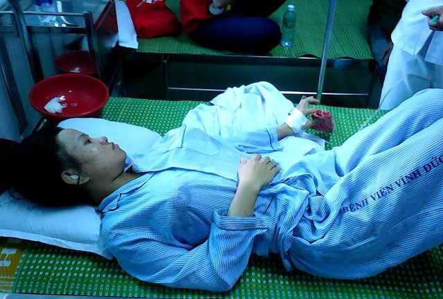 Sưởi ấm bằng than củi, một gia đình suýt chết