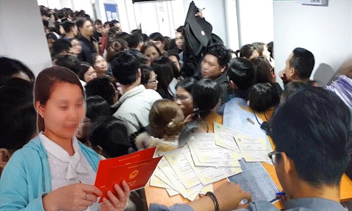 Thi chứng chỉ ngoại ngữ phục vụ biên chế: Giám thị làm bài luôn cho thí sinh