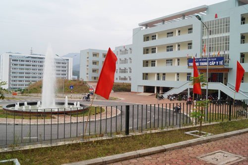 Trường học trăm tỷ tại Bắc Kạn chỉ có 9 sinh viên theo học