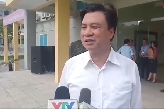Thí sinh chụp ảnh đề thi đăng mạng xã hội: Thứ trưởng Bộ GD-ĐT lên tiếng