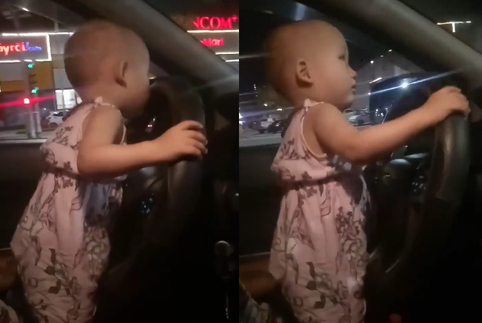 Thót tim nhìn em bé 2 tuổi cầm vô lăng điều khiển ô tô chạy trên quốc lộ tại Hà Tĩnh